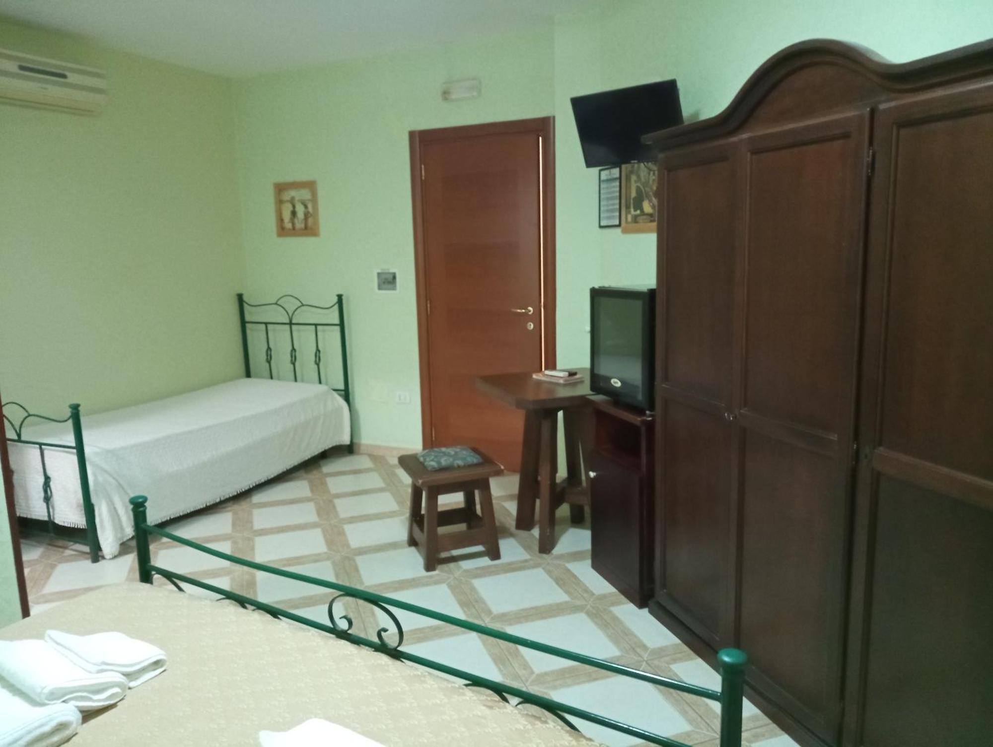 Mamma Assunta Bed & Breakfast Мелендуньо Екстериор снимка