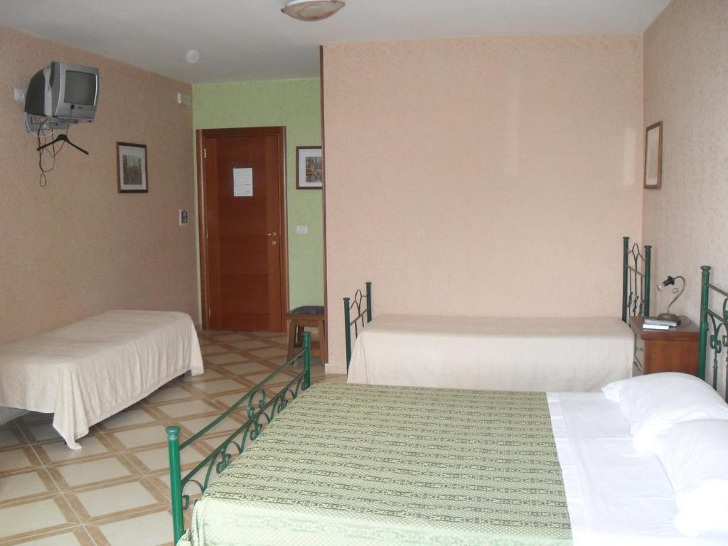 Mamma Assunta Bed & Breakfast Мелендуньо Стая снимка